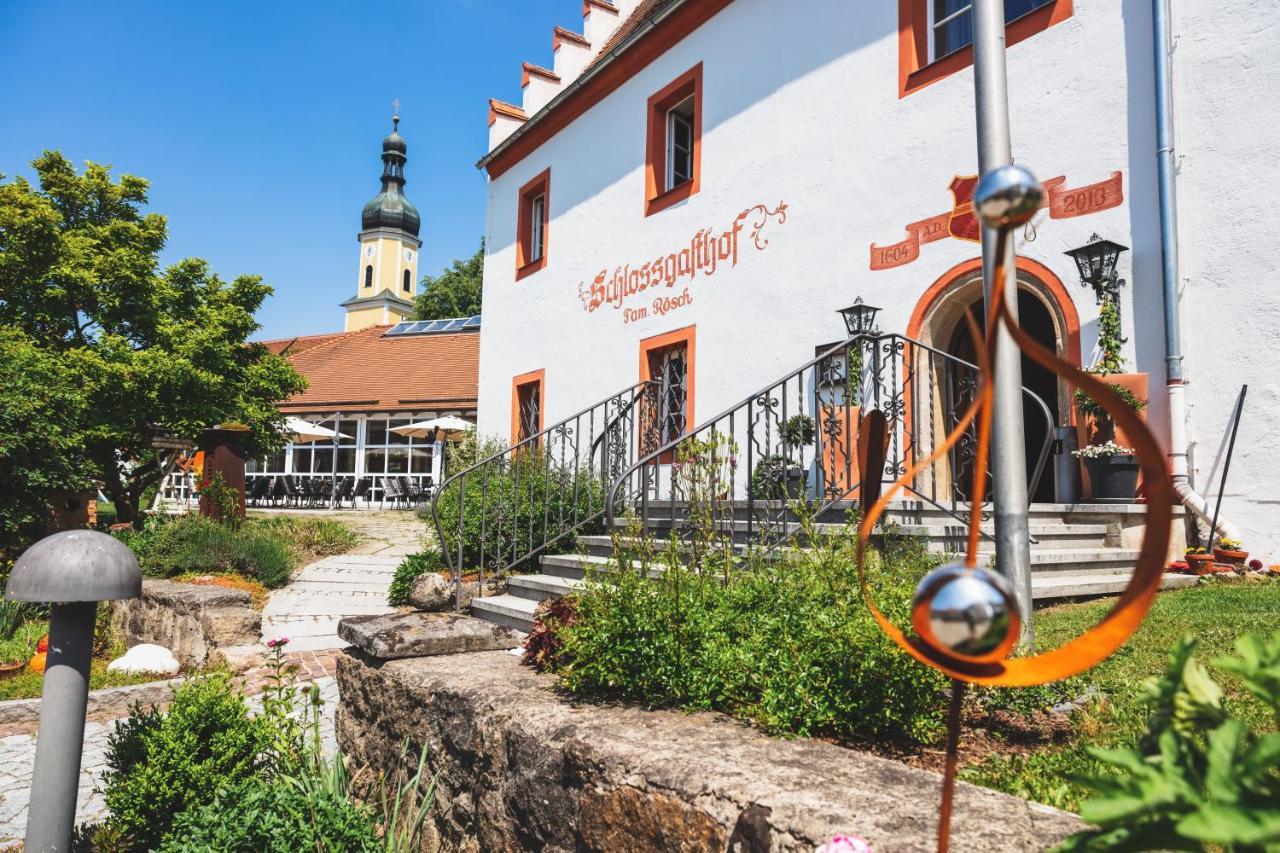 Schlossgasthof Roesch Blaibach Exterior photo